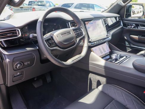 New 2026 Jeep Grand Wagoneer Summit AWD/4WD image 3