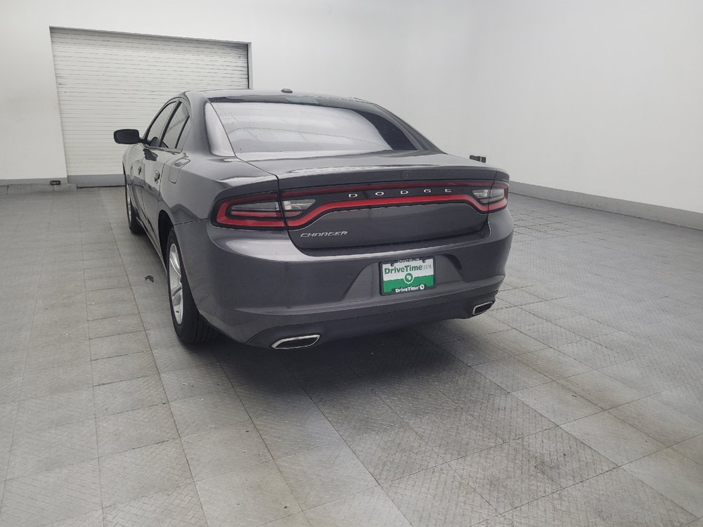 Used 2019 Dodge Charger SXT RWD image 5
