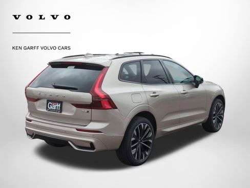 New 2026 Volvo XC60 B5 Ultra w/ Climate Package image 3
