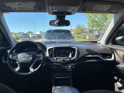 Used 2021 GMC Terrain SLE w/ Driver Convenience Package FWD image 5