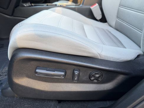 Used 2021 Honda CR-V EX image 18