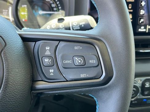 Used 2025 Jeep Wrangler Unlimited Rubicon 4xe w/ Convenience Group AWD/4WD image 18