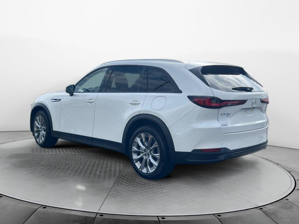 Certified 2026 MAZDA CX-90 Plug-In Hybrid w/ Preferred AWD/4WD image 5