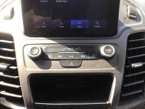 Used 2022 Ford Transit Connect XLT FWD image 10