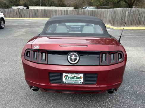 Used 2014 Ford Mustang Convertible image 6