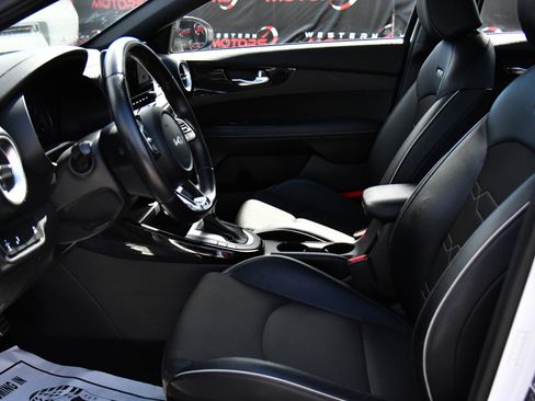 Used 2023 Kia Forte GT-Line image 17