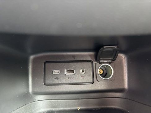 Used 2022 Chevrolet Equinox LT image 25