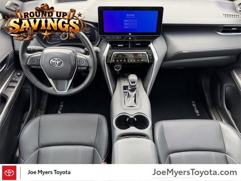 Used 2024 Toyota Venza Limited image 13