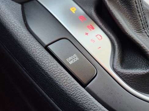 Used 2023 Kia Forte LXS image 8