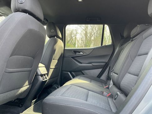 Used 2025 Chevrolet Equinox LT FWD image 27