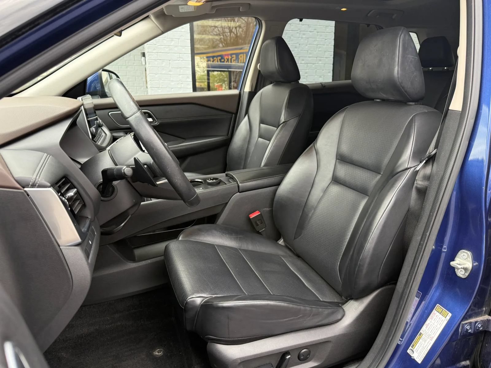 Used 2021 Nissan Rogue SV w/ Premium Package AWD/4WD image 12