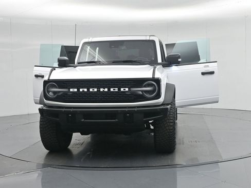 Used 2022 Ford Bronco Wildtrak image 30