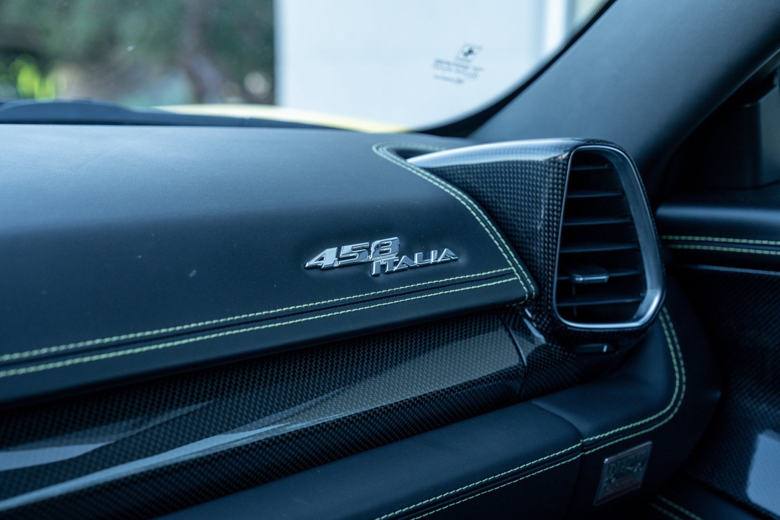 Used 2012 Ferrari 458 Italia Coupe RWD image 41
