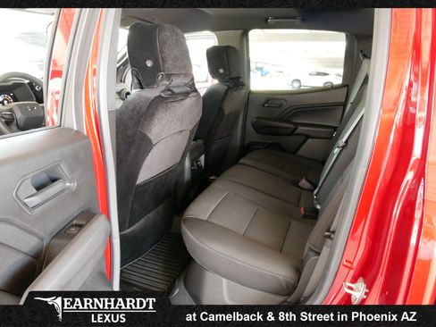 Used 2025 Chevrolet Colorado Trail Boss AWD/4WD image 22
