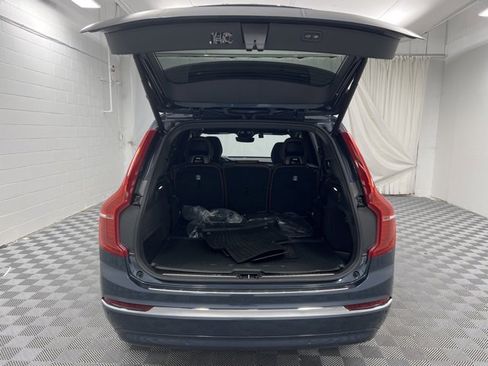 New 2025 Volvo XC90 T8 Ultra w/ Protection Package Premier image 9
