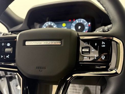 New 2026 Land Rover Range Rover Evoque S image 17