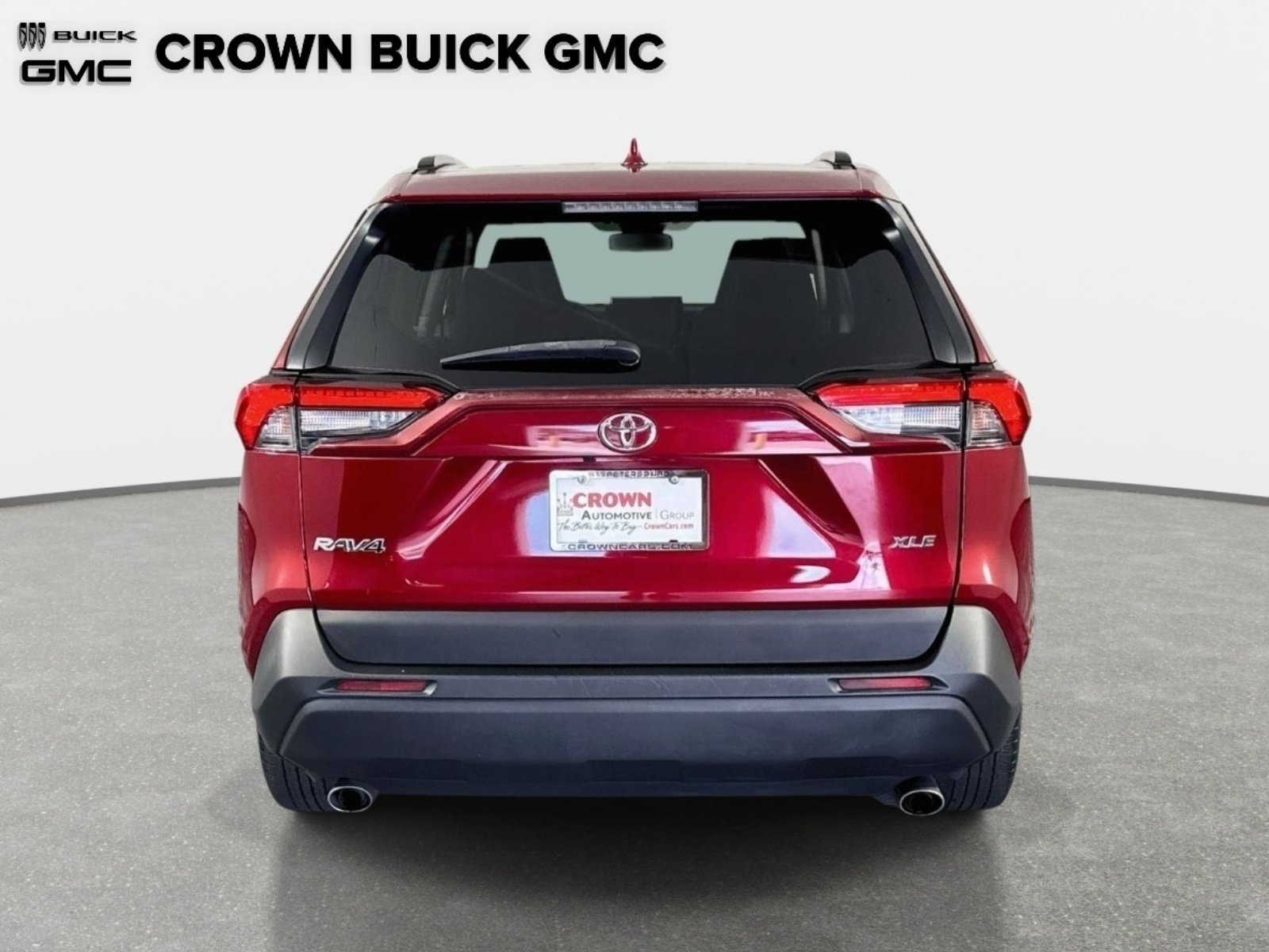Used 2019 Toyota RAV4 XLE w/ Convenience Package FWD image 6