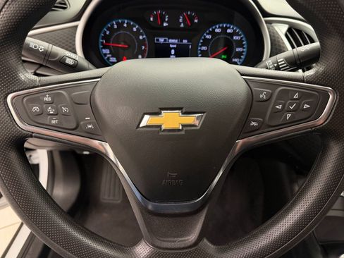 Used 2024 Chevrolet Malibu LT FWD image 9