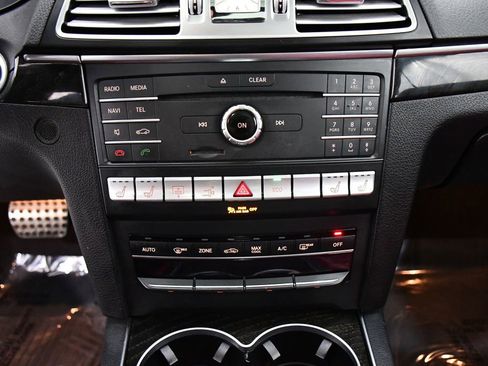 Used 2016 Mercedes-Benz E 400 4MATIC Coupe image 14