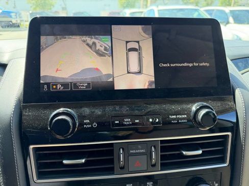 Used 2023 Nissan Armada Platinum w/ Captain's Chairs Package AWD/4WD image 33
