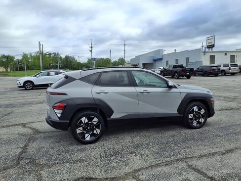 Used 2025 Hyundai Kona SEL FWD image 18