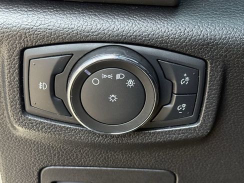 Used 2020 Ford Expedition XLT RWD image 23