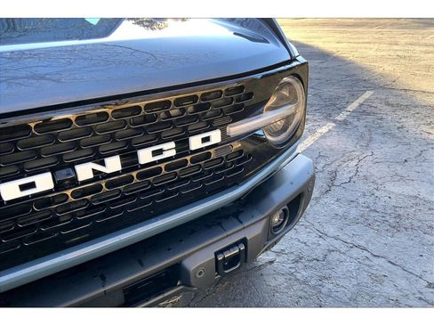 Used 2024 Ford Bronco Wildtrak image 31