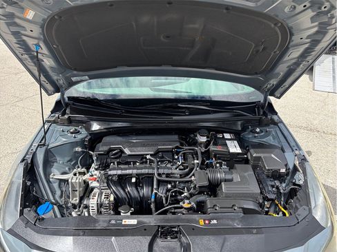 Used 2022 Hyundai Elantra SEL w/ Convenience + Premium Package FWD image 46