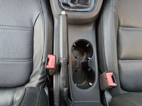 Used 2018 Volkswagen Jetta Sport FWD image 29