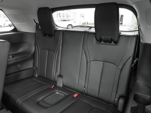 Certified 2026 INFINITI QX60 Luxe w/ Cargo Package FWD image 43