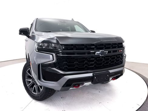 Used 2023 Chevrolet Tahoe Z71 w/ Luxury Package AWD/4WD image 7