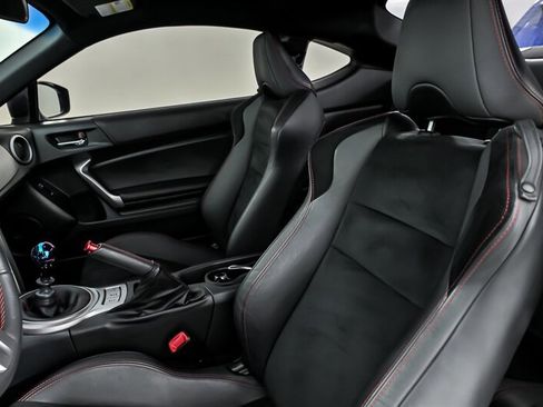 Used 2015 Subaru BRZ Limited RWD image 21