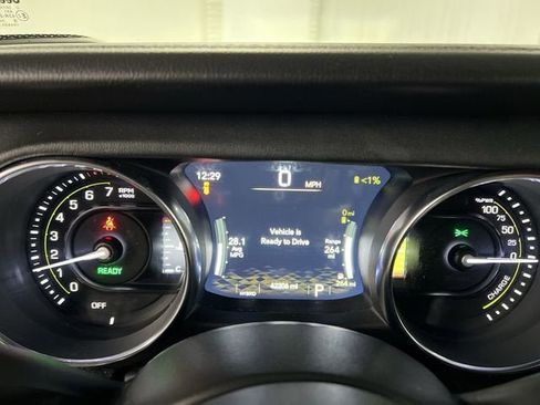 Used 2023 Jeep Wrangler Sahara w/ Cold Weather Group image 12