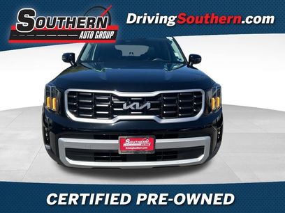 Used 2024 Kia Telluride S w/ S Sunroof Package