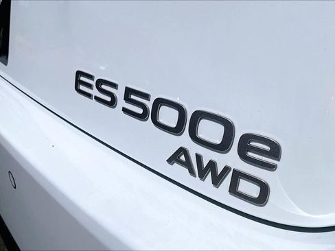 New 2026 Lexus ES 500e w/ Convenience Package AWD/4WD image 8
