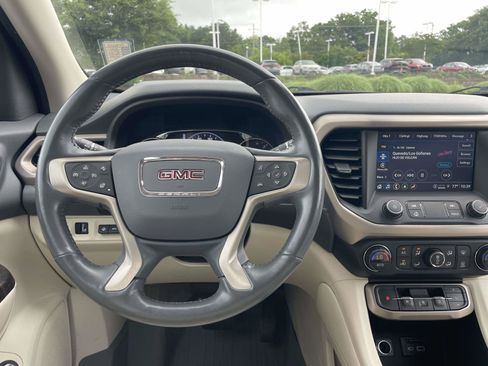 Used 2021 GMC Acadia Denali w/ Denali Ultimate Package AWD/4WD image 14