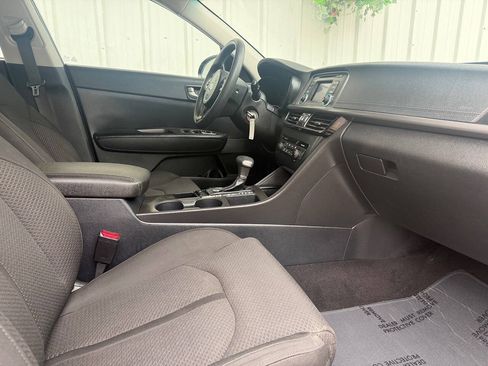 Used 2016 Kia Optima LX FWD image 13