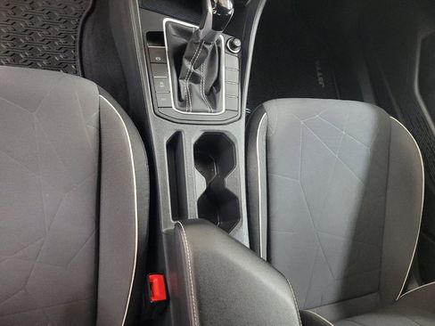 Used 2025 Volkswagen Jetta Sport FWD image 26