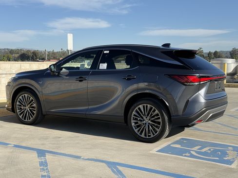 New 2026 Lexus RX 450h AWD image 9