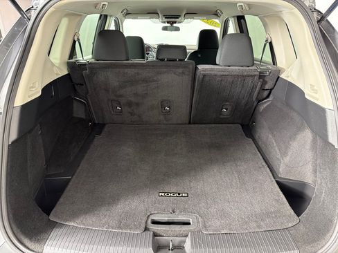 Used 2023 Nissan Rogue SV FWD image 20