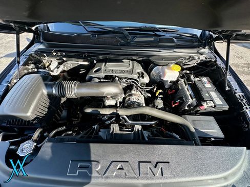 Used 2020 RAM 1500 Laramie AWD/4WD image 40