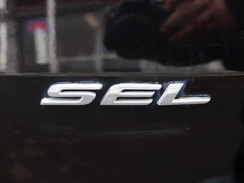 Used 2023 Ford Edge SEL image 57