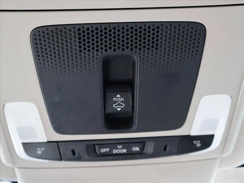 Used 2023 Honda CR-V EX-L image 20