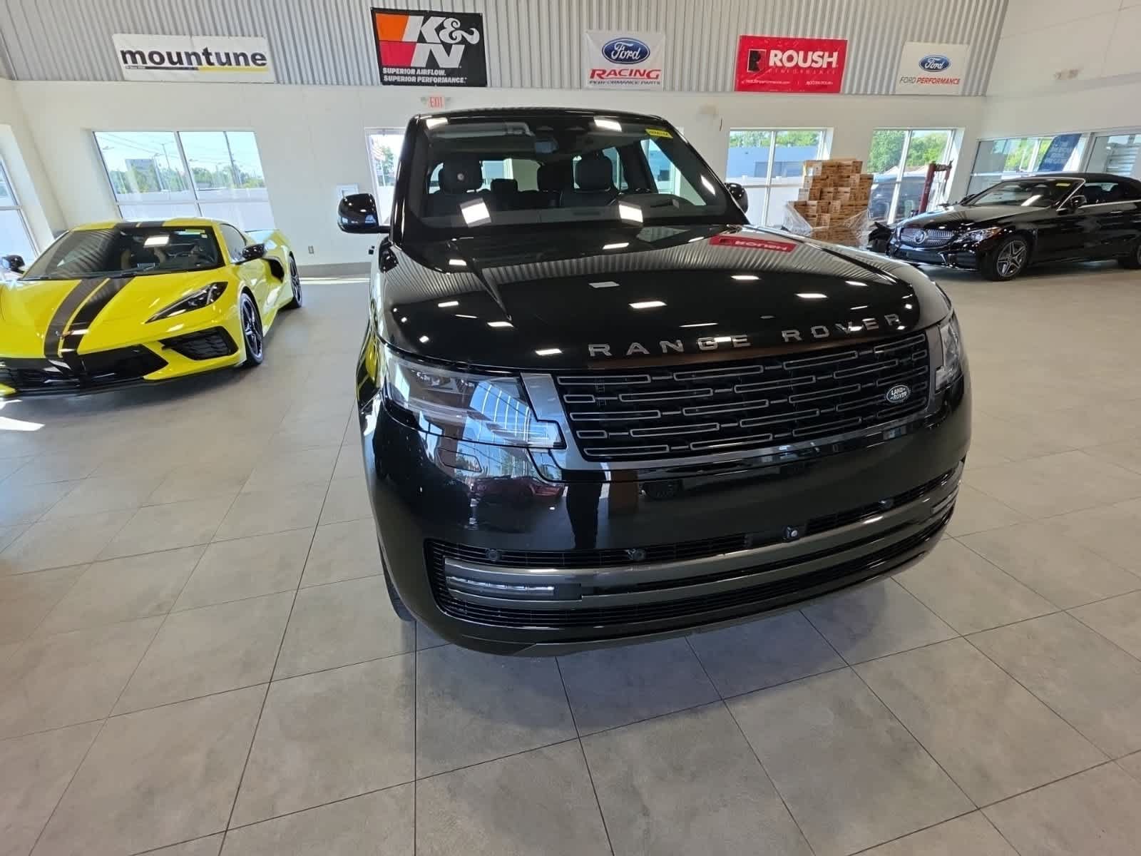 Used 2023 Land Rover Range Rover SE AWD/4WD image 5
