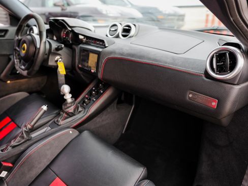 Used 2021 Lotus Evora image 26