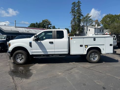 Used 2019 Ford F350 XL w/ XL Value Package AWD/4WD image 3