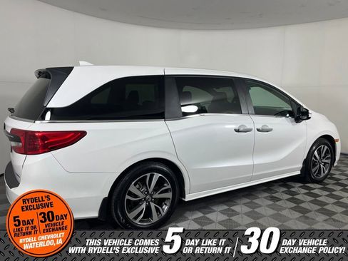Used 2024 Honda Odyssey Touring image 5
