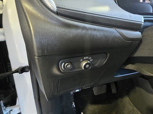 Used 2024 Buick Encore GX Preferred image 13