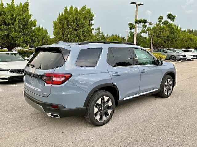 New 2026 Honda Pilot Touring image 6