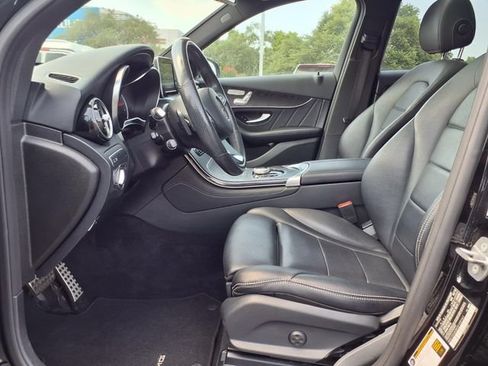 Used 2018 Mercedes-Benz GLC 300 4MATIC image 13